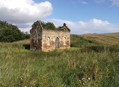 The church at Lundin Tower, the perfect reference point