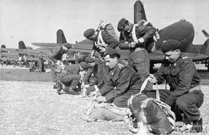 THE POLISH ARMY IN BRITAIN, 1940 - 1947 (MH 1965) Paratroopers of the 1st Independent Polish Parachute Brigade adjusting their parachutes before taking off. Copyright: © IWM. Original Source: http://www.iwm.org.uk/collections/item/object/205235285