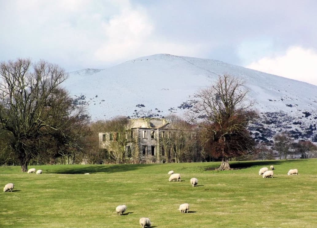 Winter view of Largo House