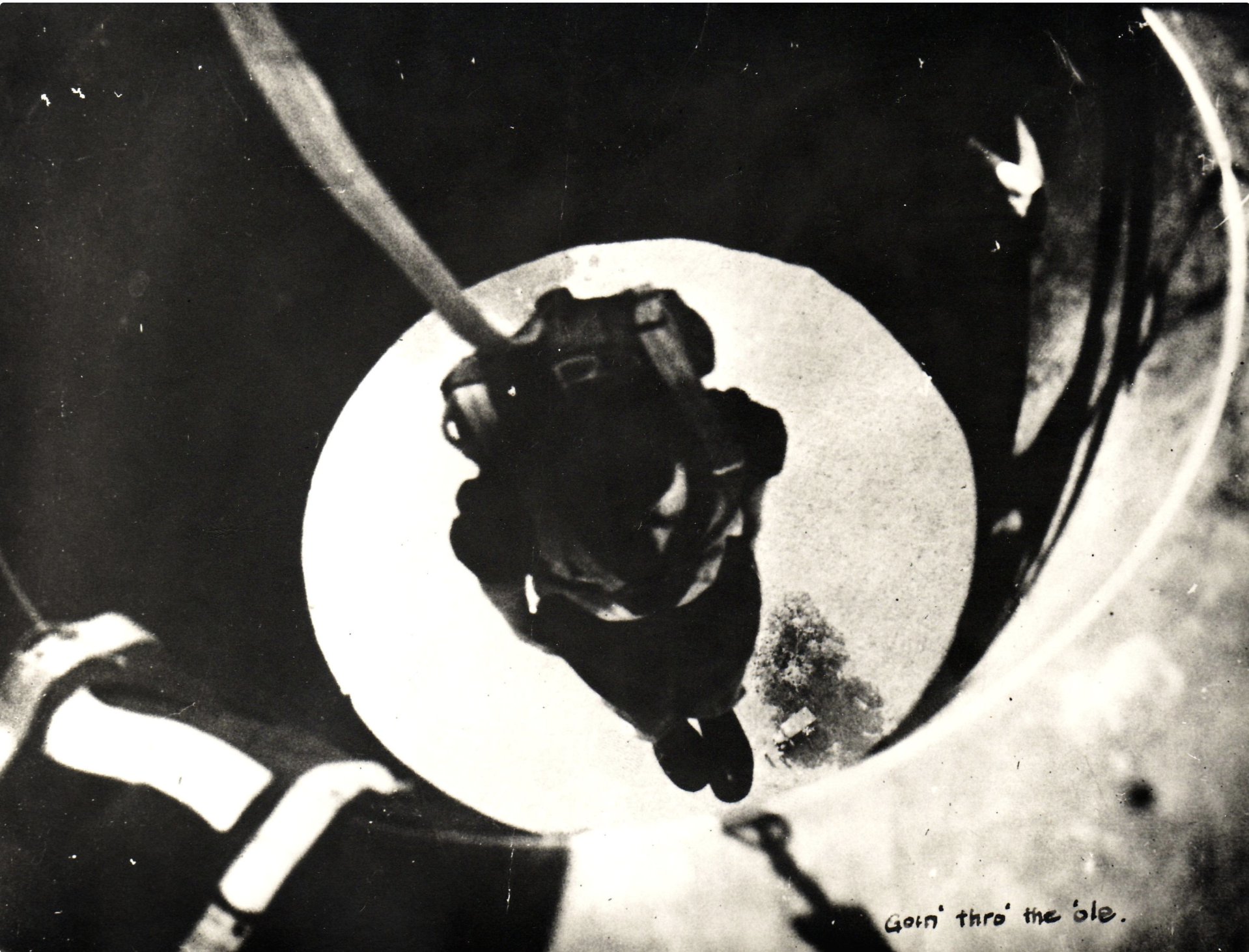Screen Shot 2018-02-03 at 22.33.06 Member of 1st Independent Polish Parachute Brigade exiting a Whitley Bomber